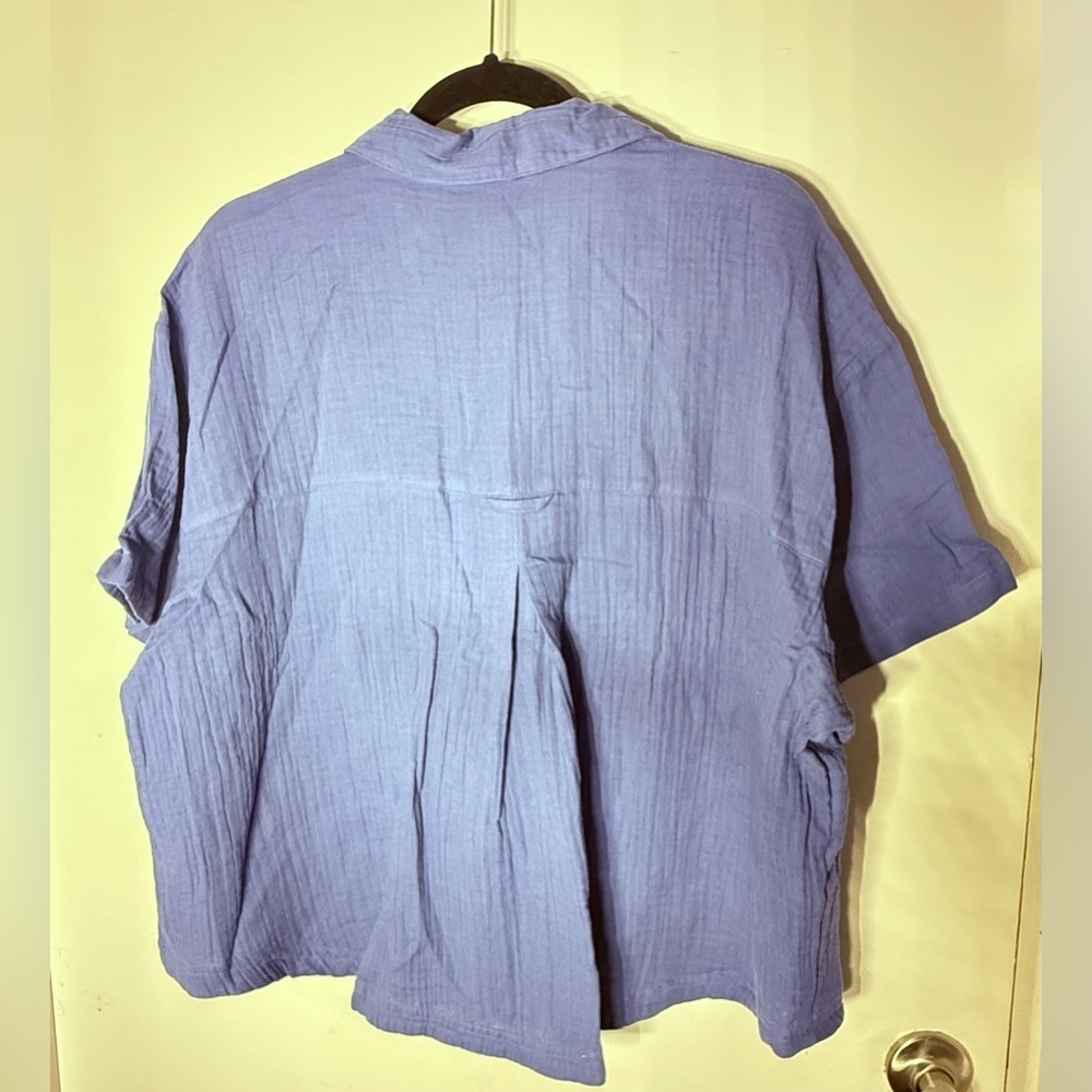 Columbia Women’s Blue Short Sleeve Button Up Shirt NWT XL - Picture 2 of 6